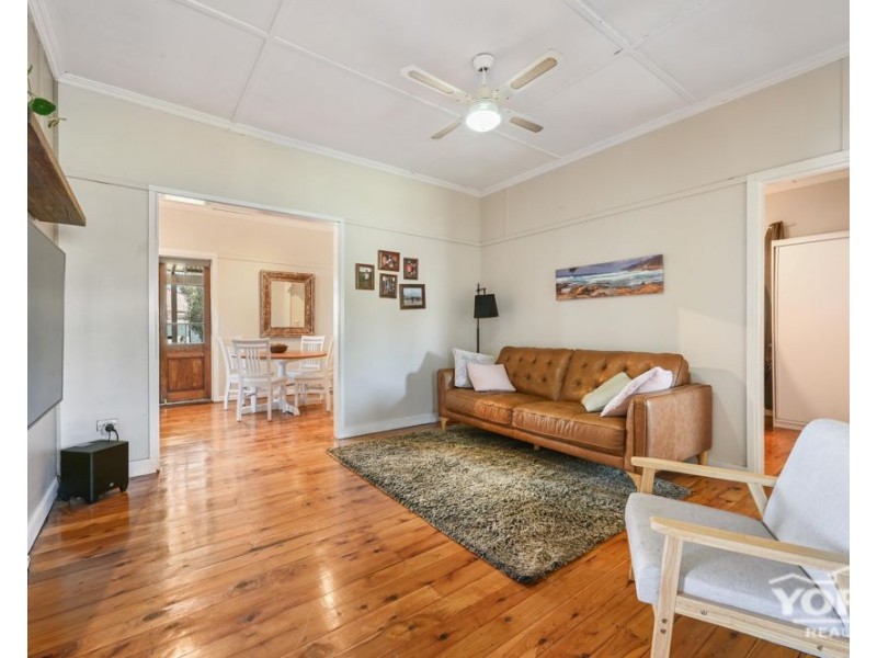 6 Sheehan Street, South Toowoomba QLD 4350