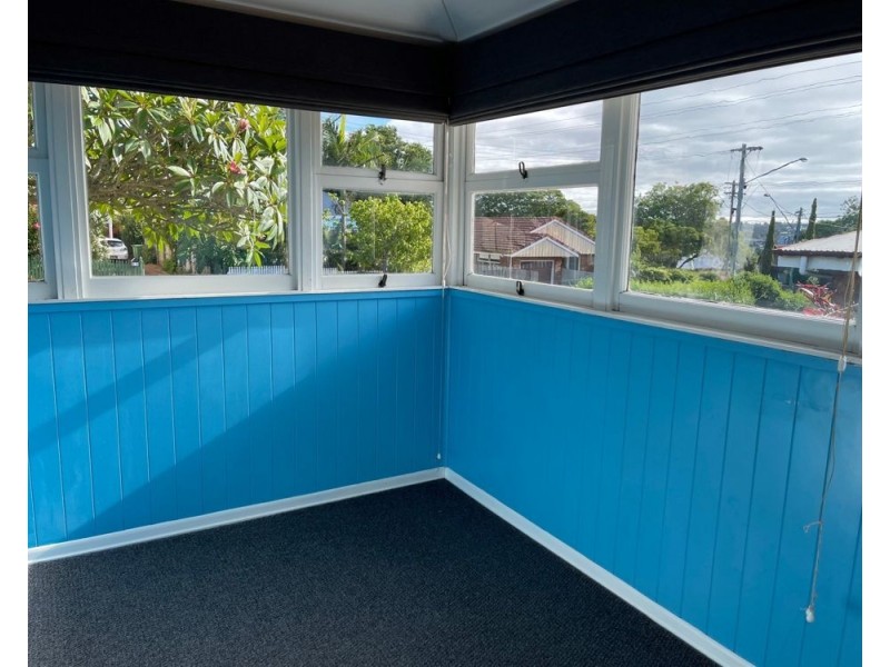 6 Peak Street, Harristown QLD 4350