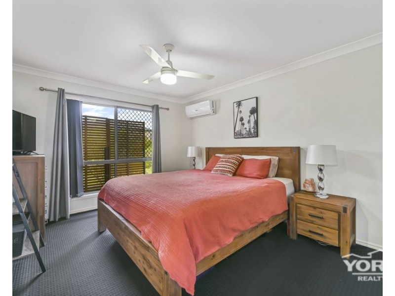 6 Cooranga Street, Glenvale QLD 4350