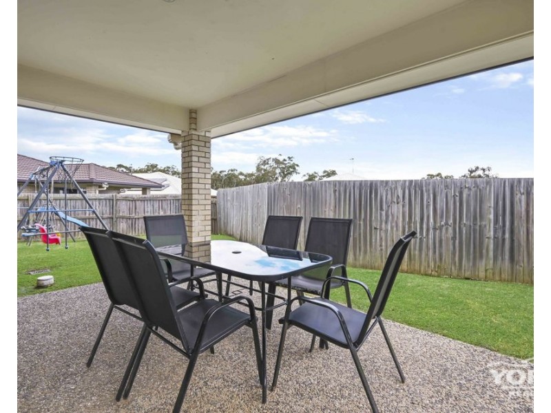 6 Cooranga Street, Glenvale QLD 4350