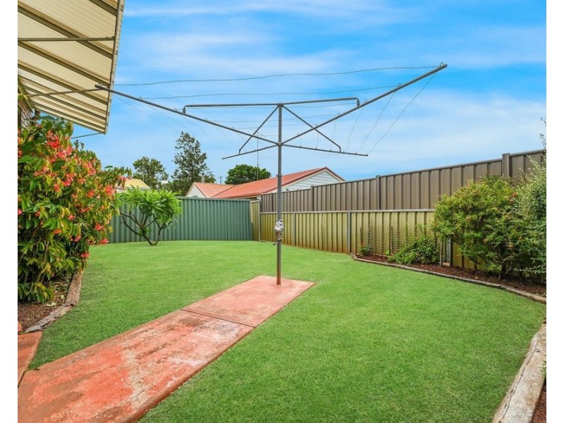 1/10 Doncaster Street, Newtown QLD 4350