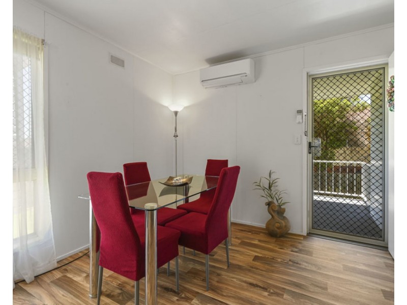 8 Dignan Street, Harristown QLD 4350