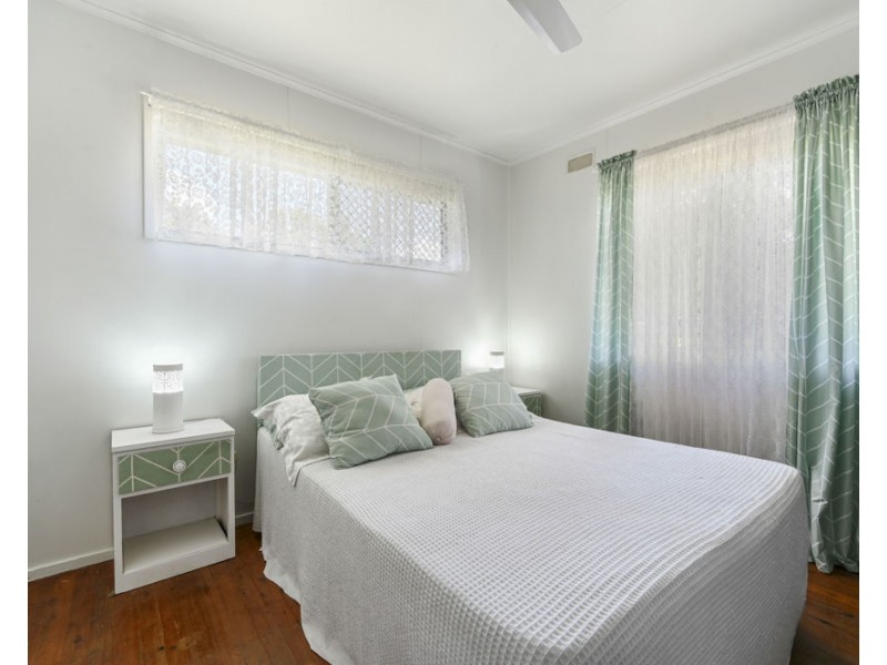 8 Dignan Street, Harristown QLD 4350