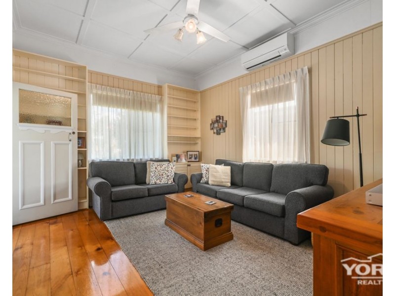 181 Russell Street, Newtown QLD 4350