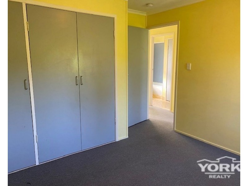 10 Featherstone Court, Rockville QLD 4350