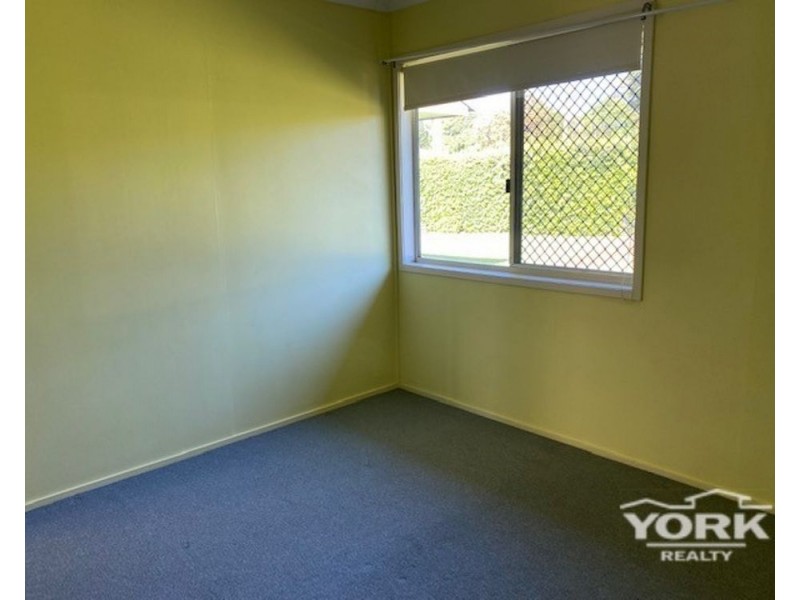 10 Featherstone Court, Rockville QLD 4350