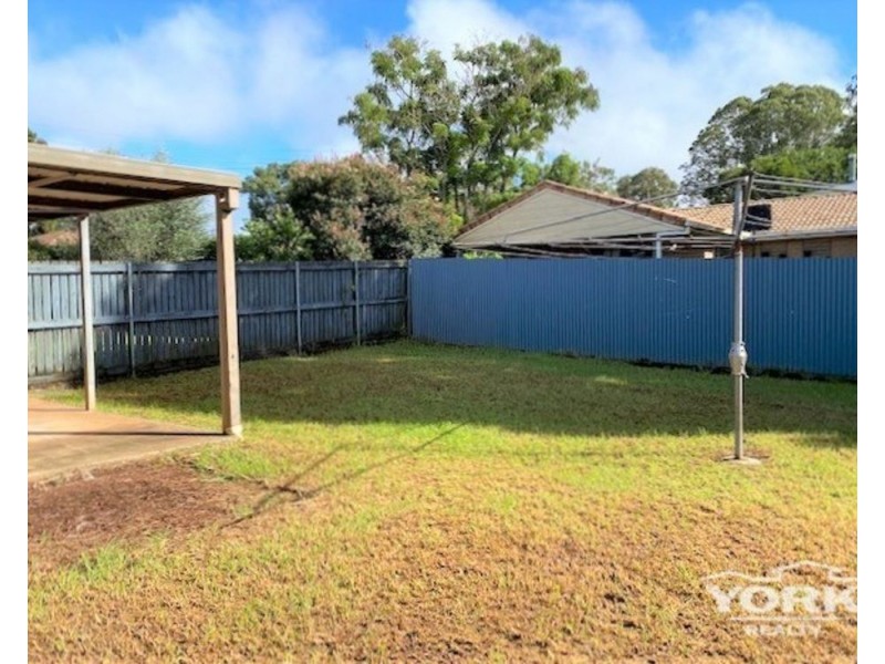 10 Featherstone Court, Rockville QLD 4350