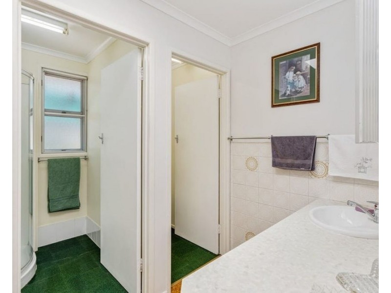 20 Railway Terrace, Crows Nest QLD 4355