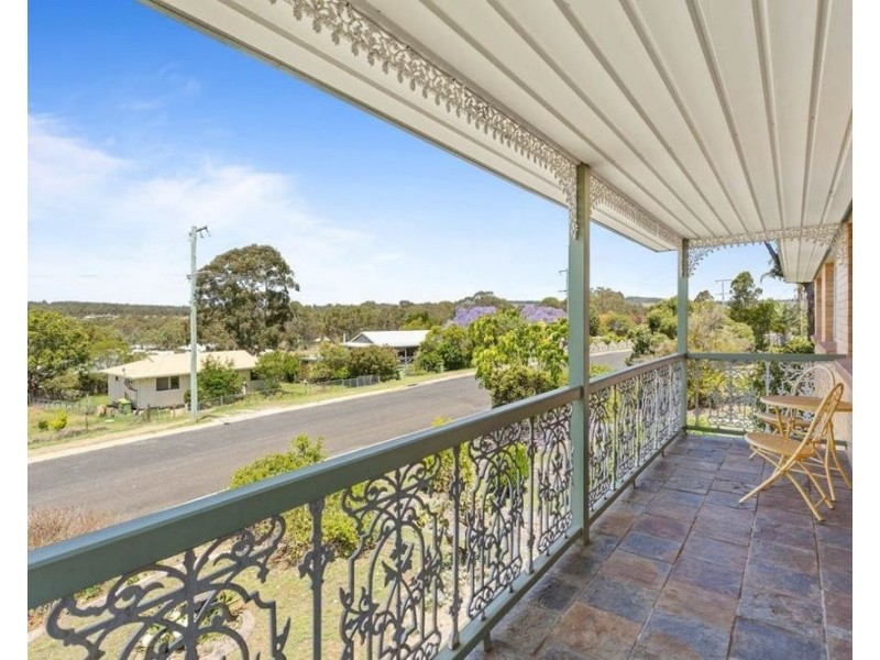 20 Railway Terrace, Crows Nest QLD 4355
