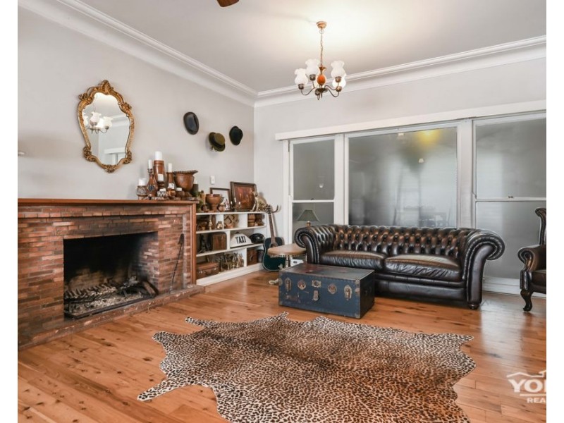 138 Tourist Road, Rangeville QLD 4350