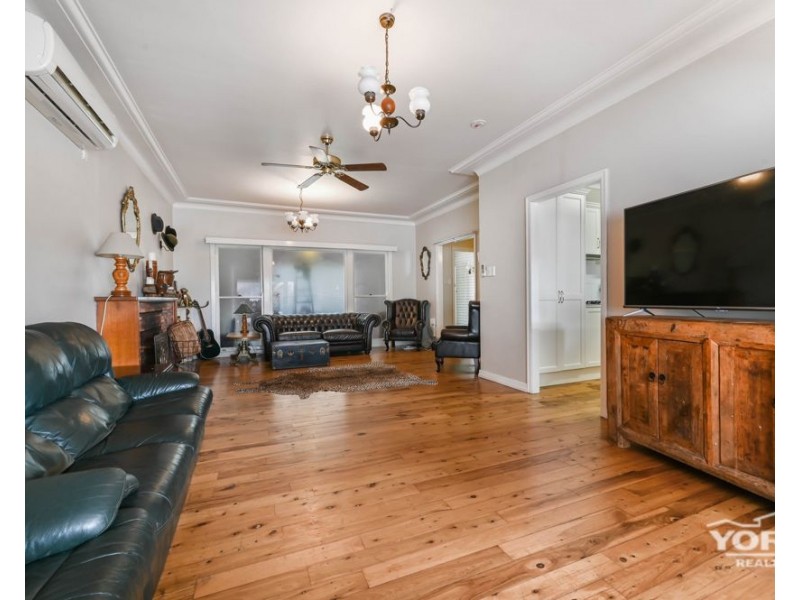 138 Tourist Road, Rangeville QLD 4350