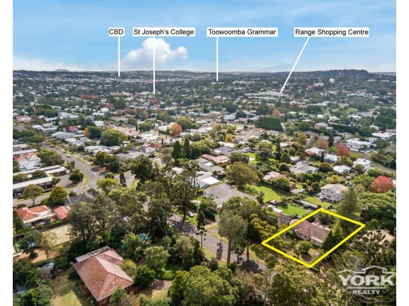 138 Tourist Road, Rangeville QLD 4350