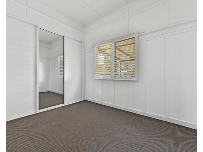 Centenary Heights QLD 4350