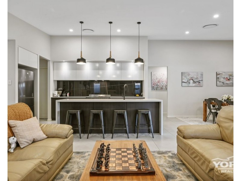 Middle Ridge QLD 4350