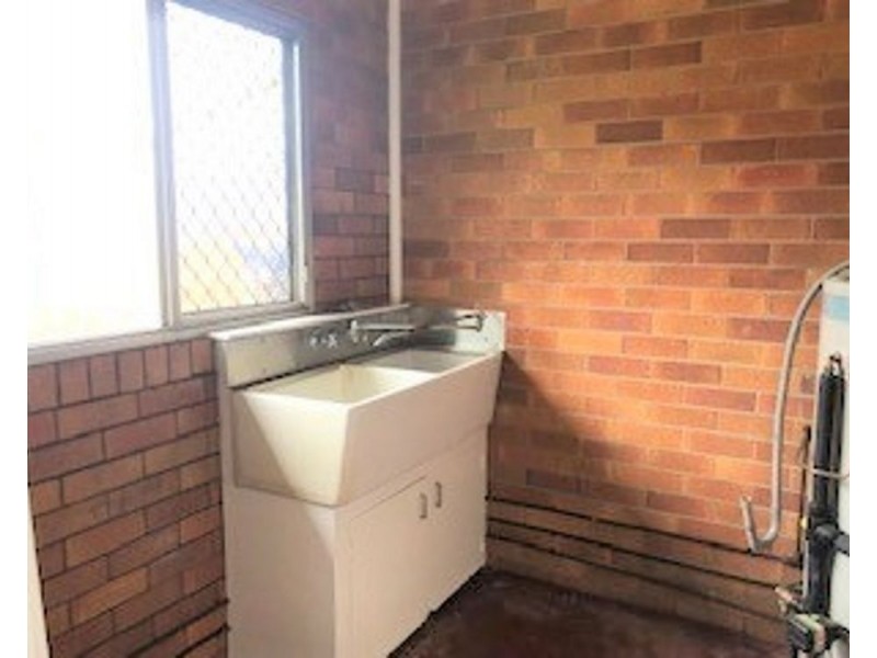 406 Tor Street, Newtown QLD 4350