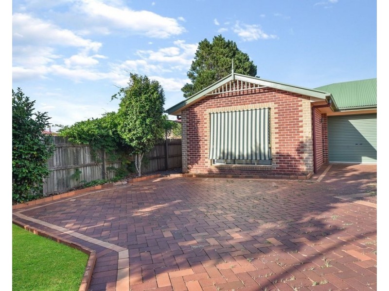 1/6 Paulene Crescent, Kearneys Spring QLD 4350