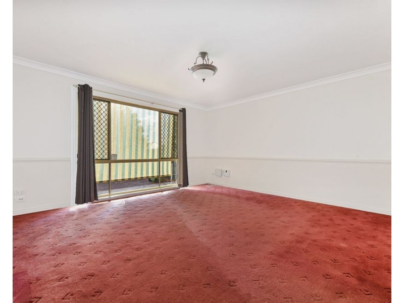 1/6 Paulene Crescent, Kearneys Spring QLD 4350