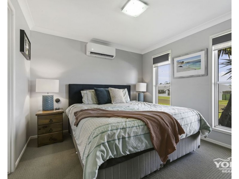 Kearneys Spring QLD 4350