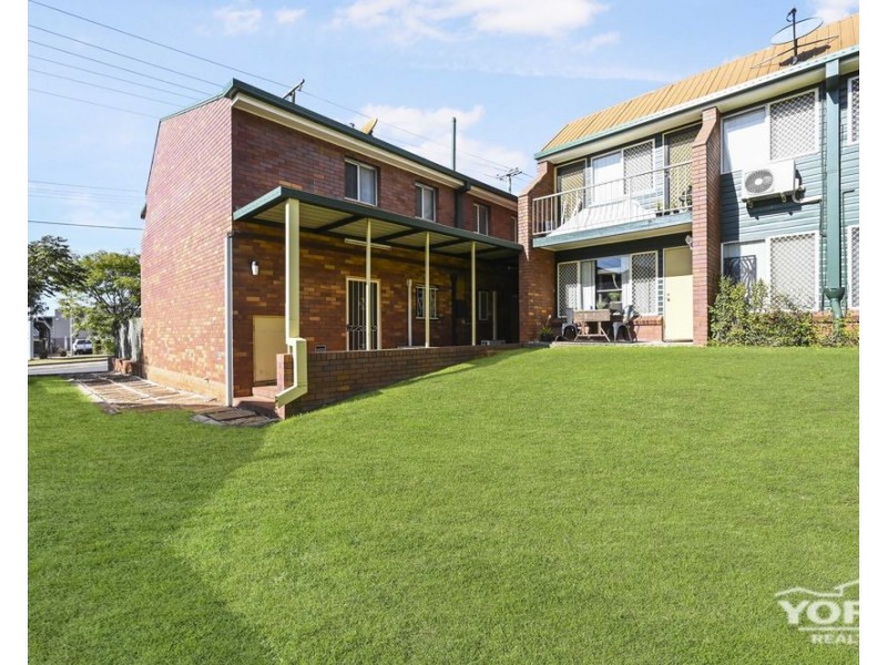 1/177a West Street, Newtown QLD 4350
