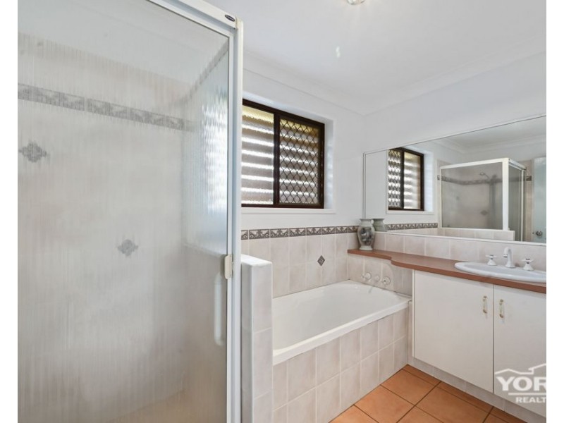 Middle Ridge QLD 4350