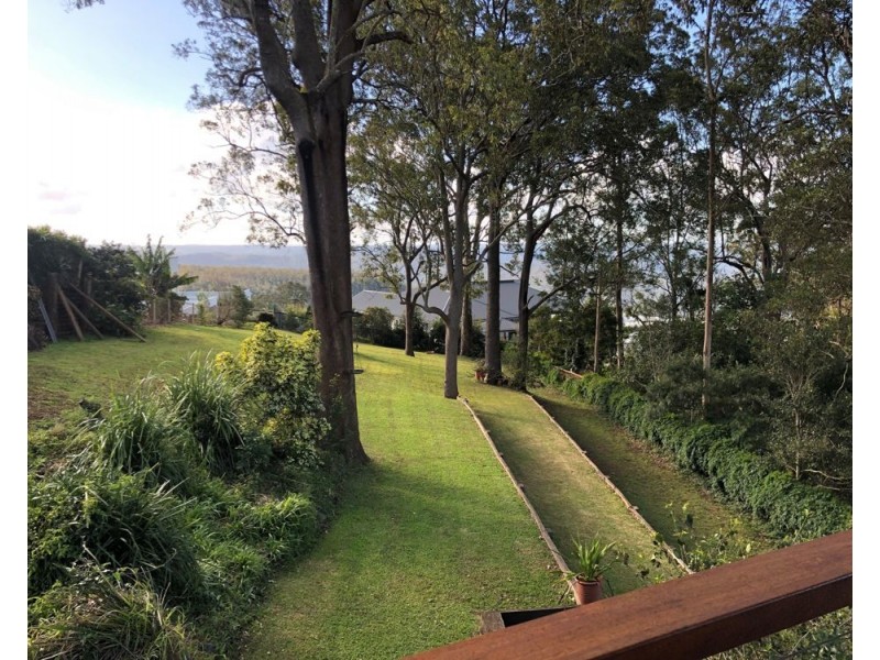 17 Harvey Street, Mount Lofty QLD 4350