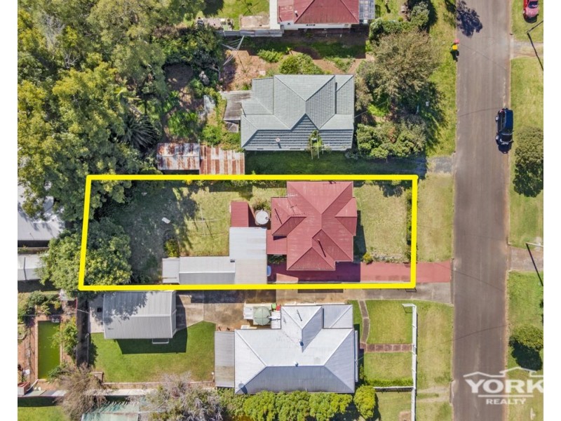 7 Northland Street, Newtown QLD 4350