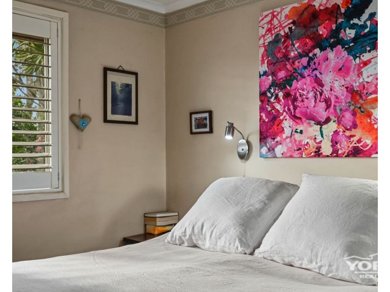 Mount Lofty QLD 4350