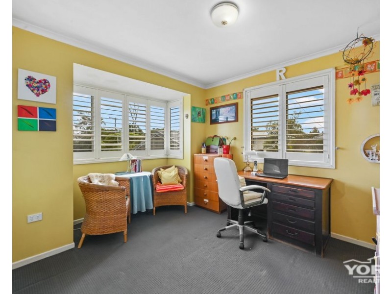 Mount Lofty QLD 4350