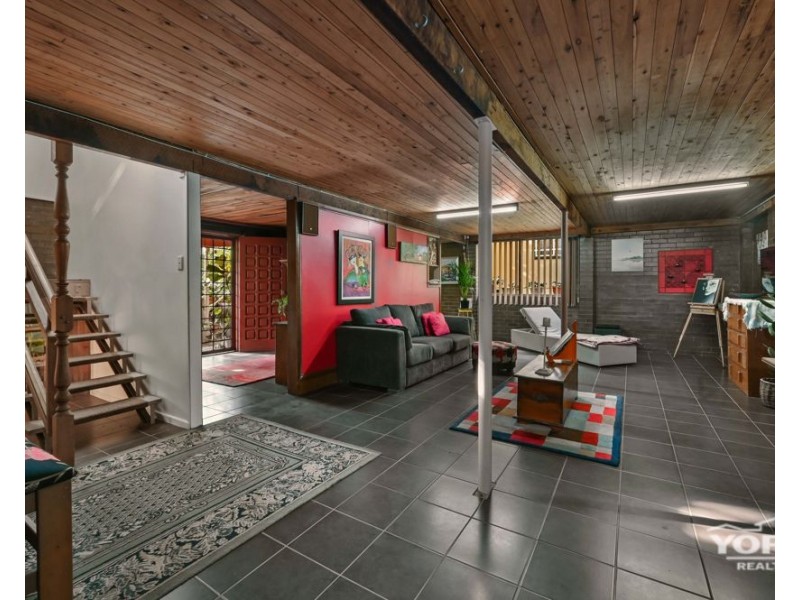 Mount Lofty QLD 4350