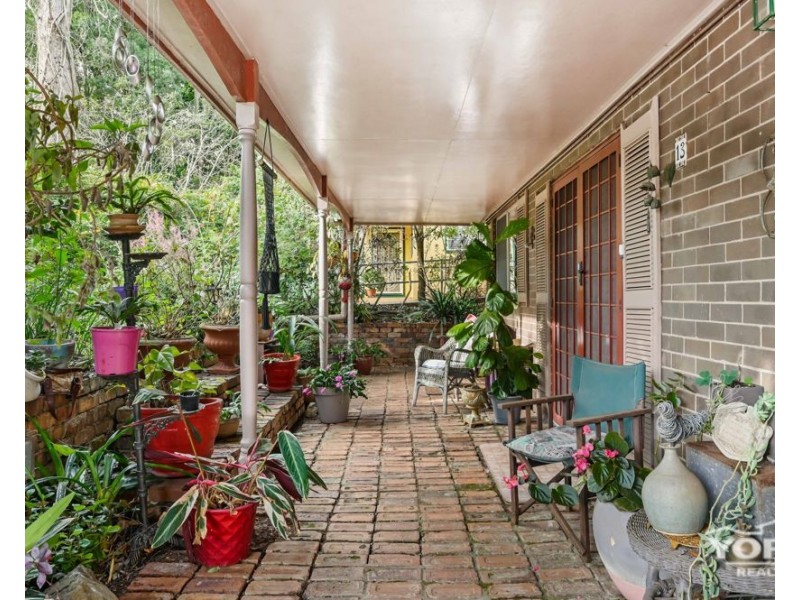 Mount Lofty QLD 4350