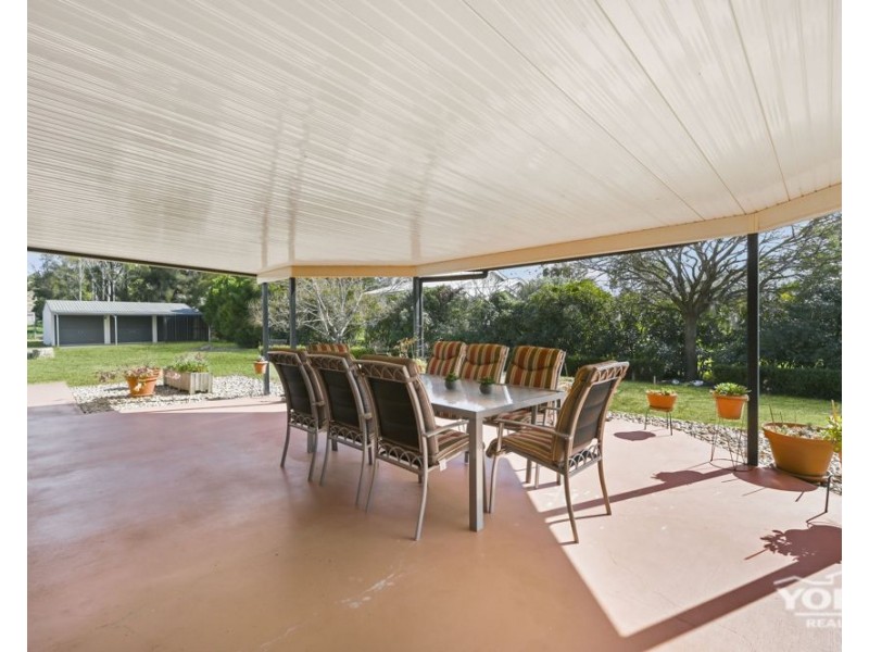 62 Phipps Drive, Meringandan West QLD 4352