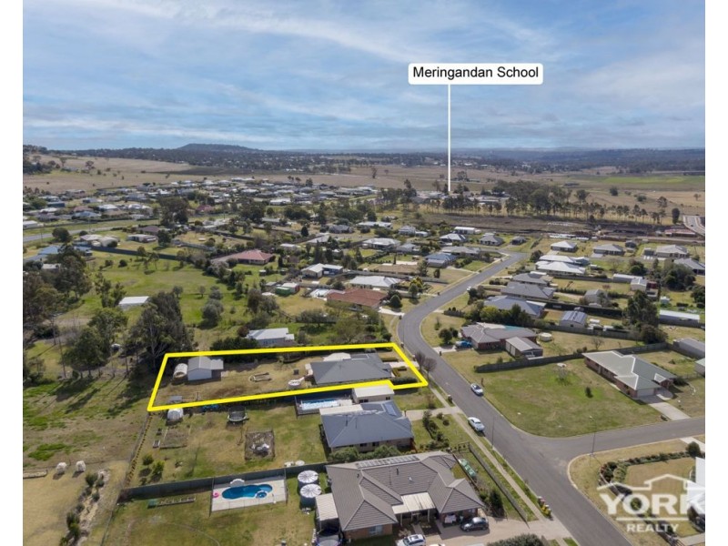62 Phipps Drive, Meringandan West QLD 4352