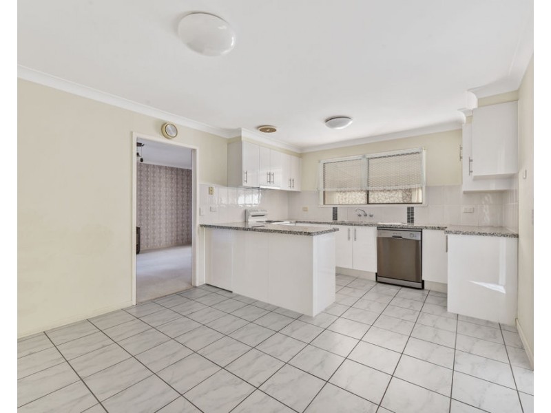 5 Sardon Street, Centenary Heights QLD 4350