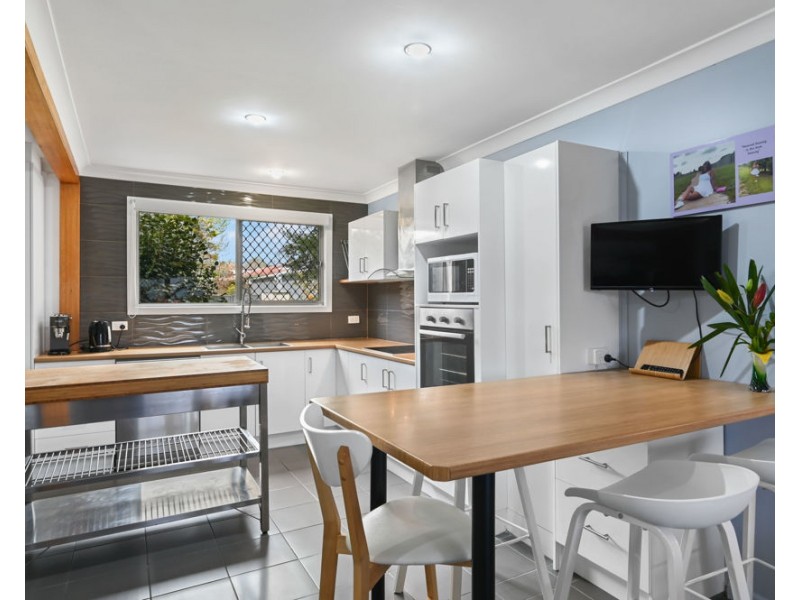 Centenary Heights QLD 4350