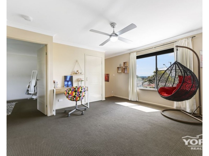 Centenary Heights QLD 4350