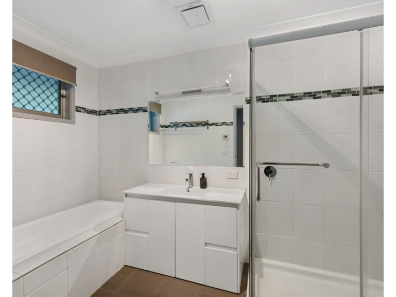 Centenary Heights QLD 4350