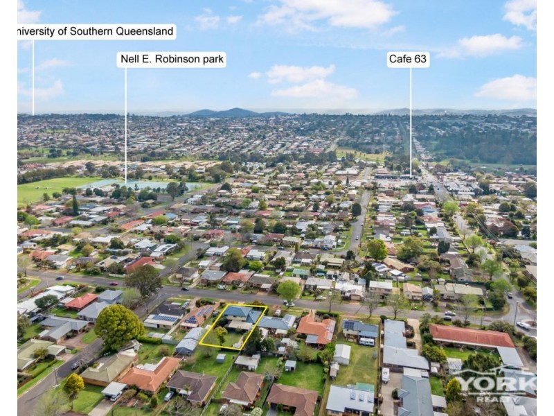 Centenary Heights QLD 4350