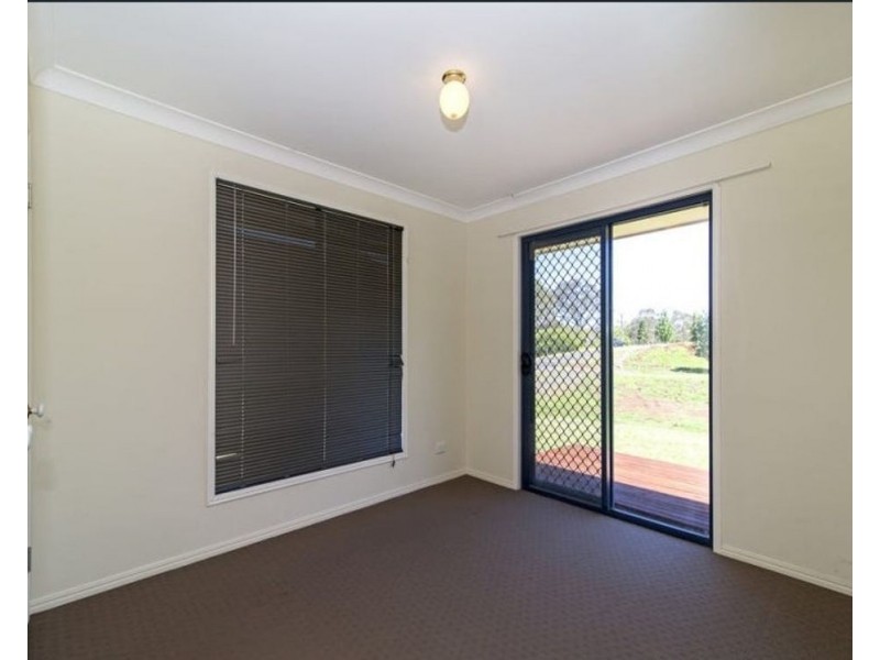 28 Manor Street, Drayton QLD 4350