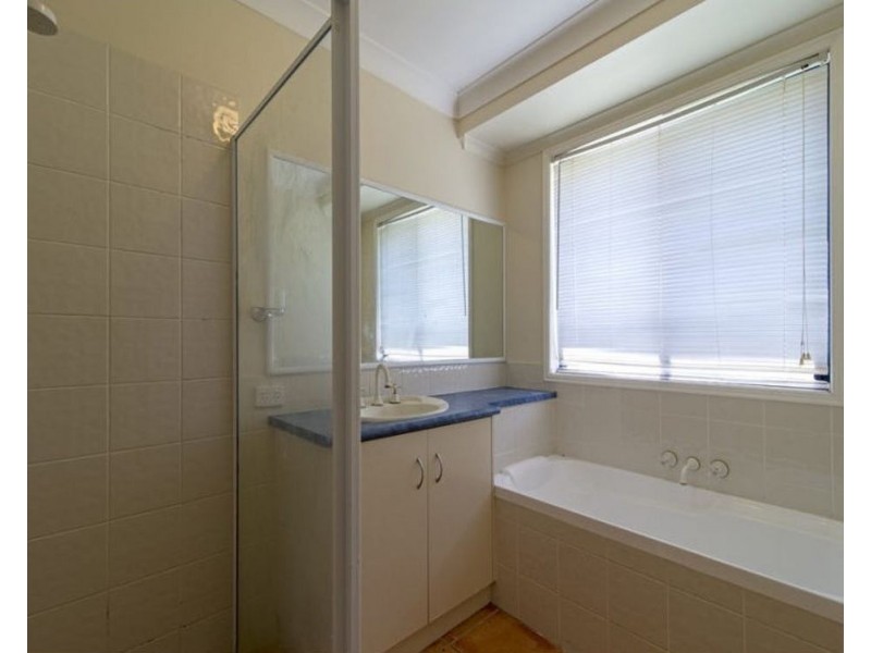 28 Manor Street, Drayton QLD 4350