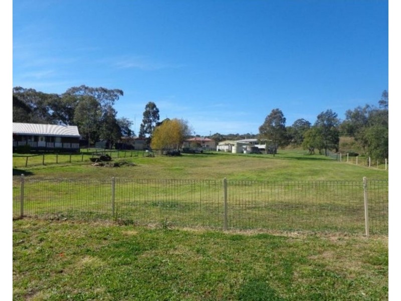 28 Manor Street, Drayton QLD 4350