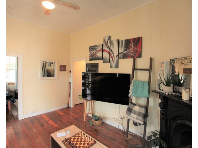32 Brim Street, Newtown QLD 4350