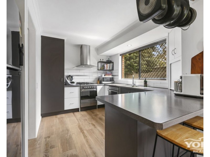 Kearneys Spring QLD 4350