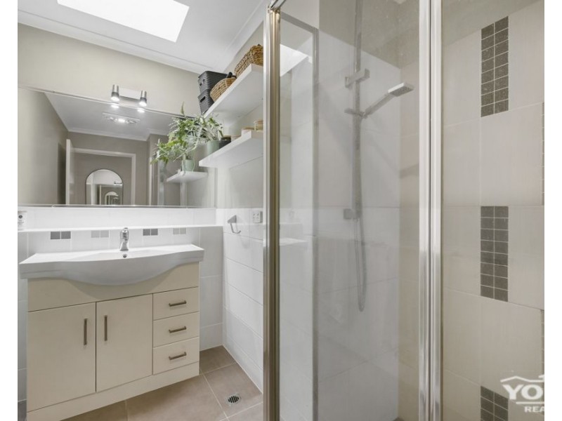 Kearneys Spring QLD 4350