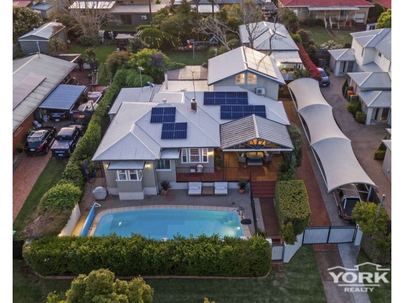 Centenary Heights QLD 4350