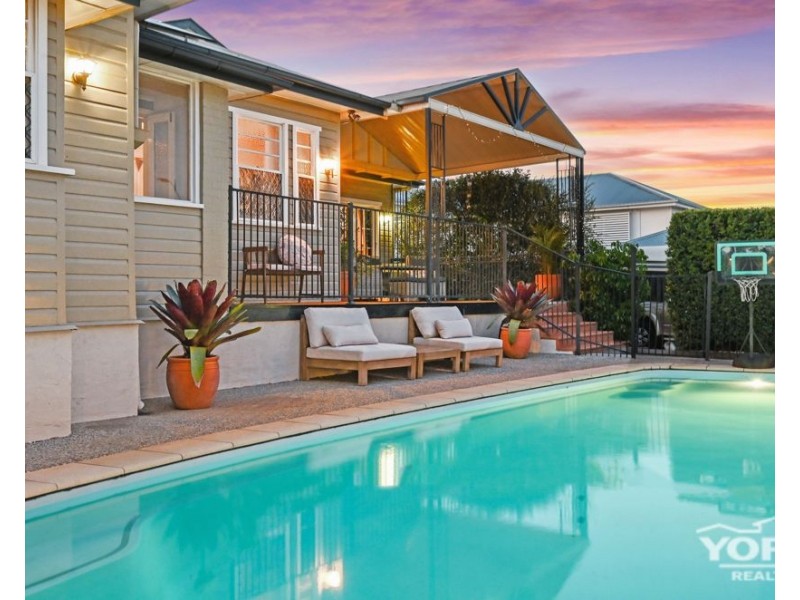 Centenary Heights QLD 4350