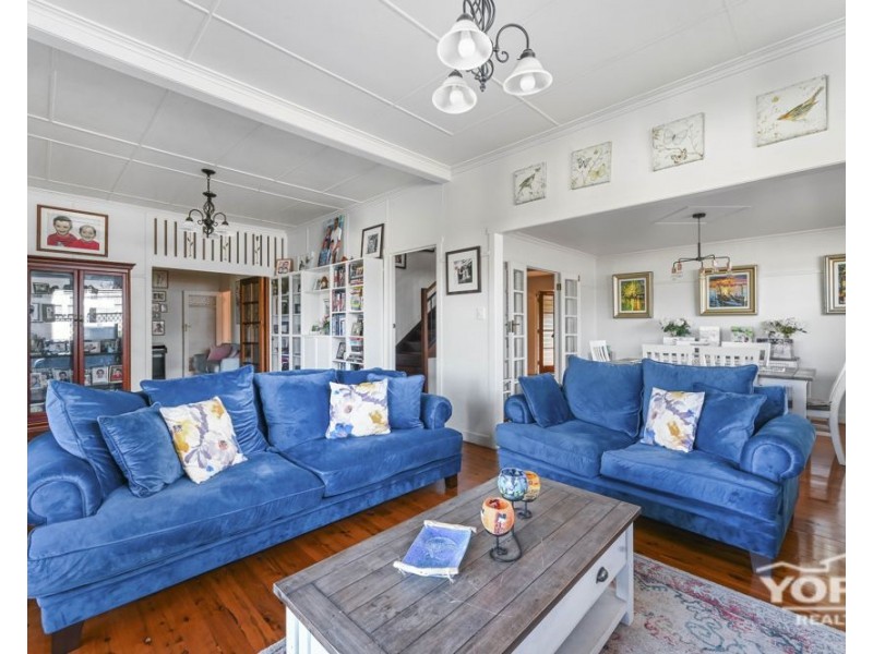 Centenary Heights QLD 4350