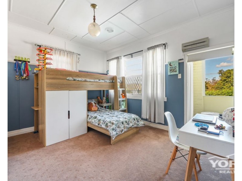 Centenary Heights QLD 4350