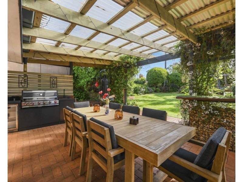 Centenary Heights QLD 4350