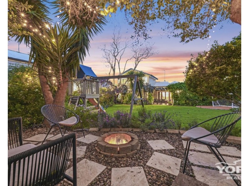 Centenary Heights QLD 4350