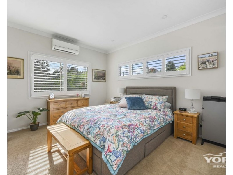 Centenary Heights QLD 4350